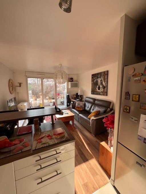 Appart 2 Chambres 17 Min De Paris Rosny-sous-Bois Exterior foto