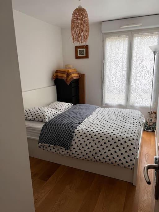 Appart 2 Chambres 17 Min De Paris Rosny-sous-Bois Exterior foto